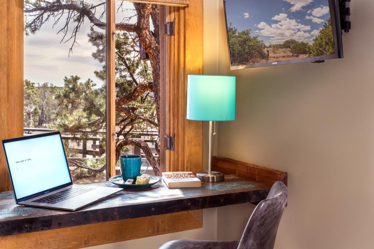 Bed & Breakfast Bobcat Canada de los Alamos